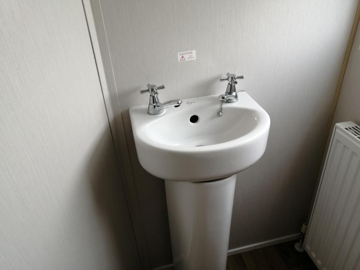 617 Seawick Hotel Jaywick Sands Bagian luar foto