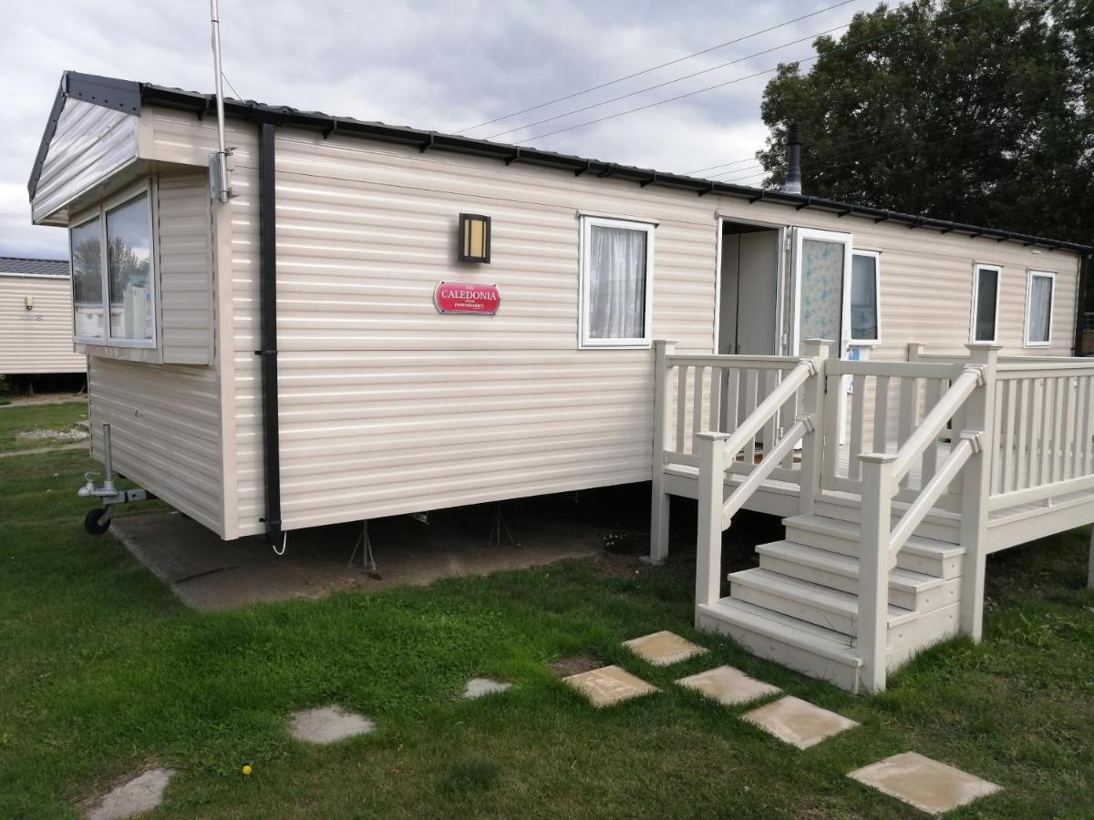 617 Seawick Hotel Jaywick Sands Bagian luar foto