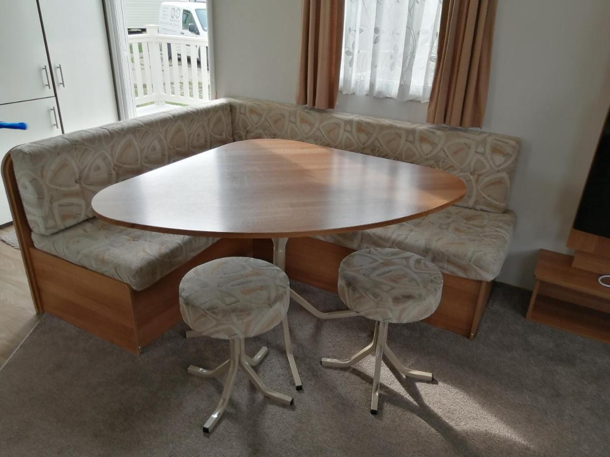 617 Seawick Hotel Jaywick Sands Bagian luar foto