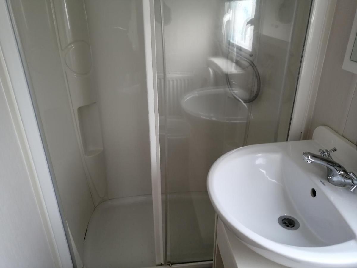 617 Seawick Hotel Jaywick Sands Bagian luar foto